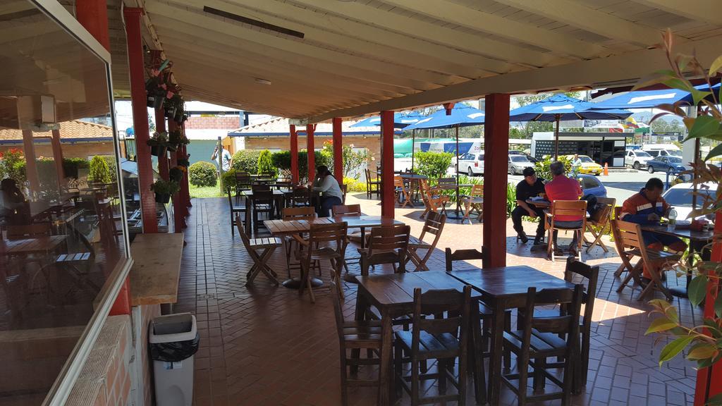 Hostal El Hangar Rionegro Kültér fotó
