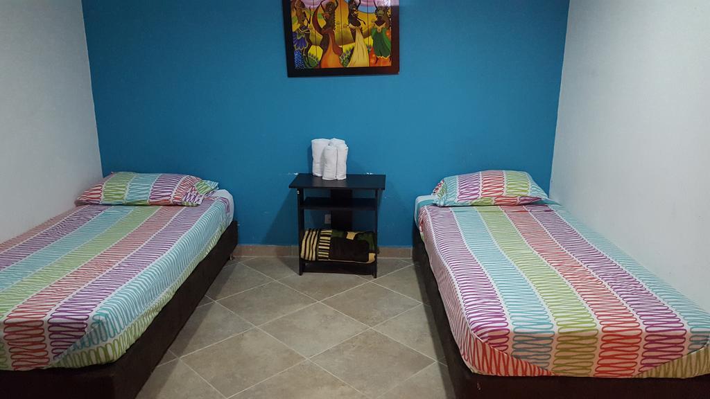 Hostal El Hangar Rionegro Kültér fotó