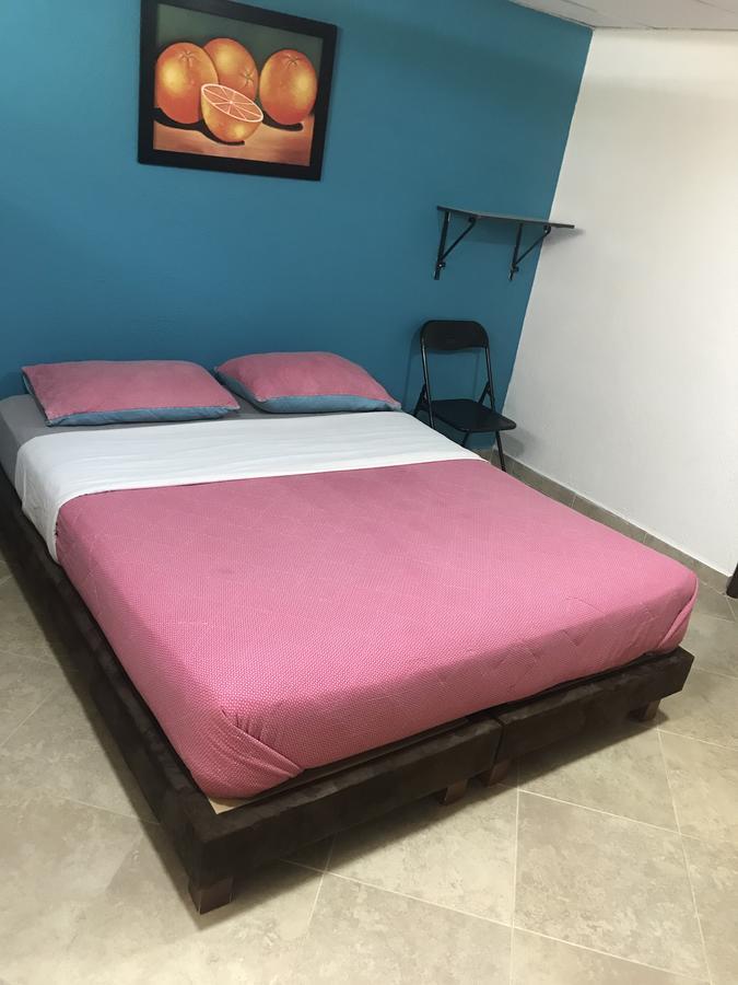 Hostal El Hangar Rionegro Kültér fotó