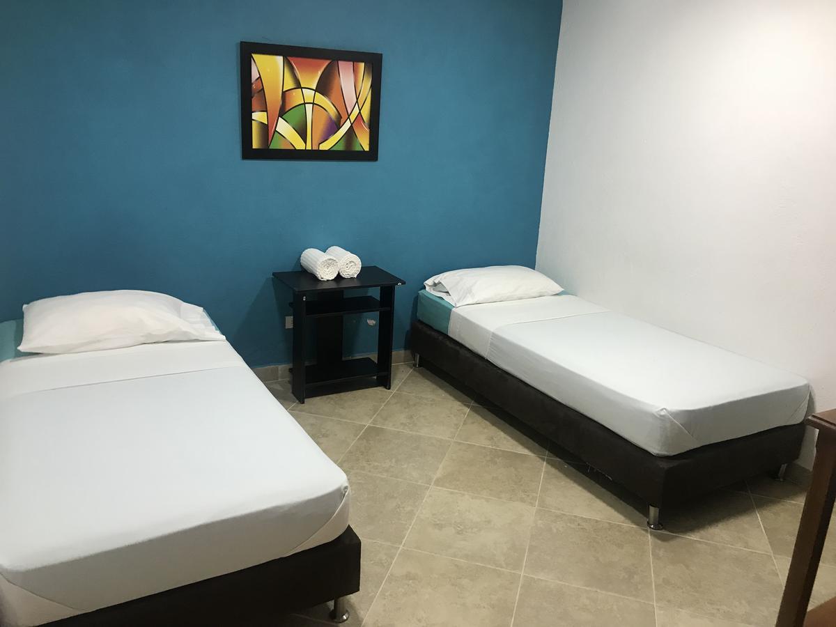 Hostal El Hangar Rionegro Kültér fotó