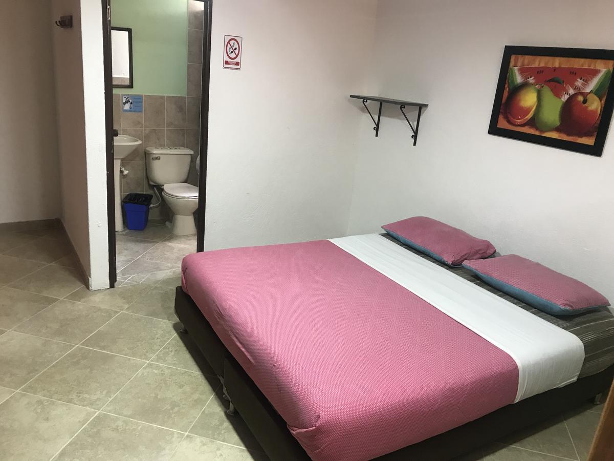 Hostal El Hangar Rionegro Kültér fotó